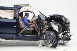 F-150, Ram, Titan top IIHS passenger-side crash tests