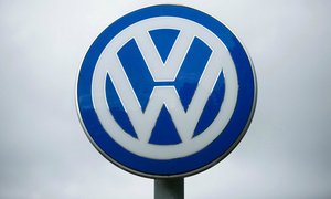 Volkswagen, Siemens partner on Amazon cloud tech