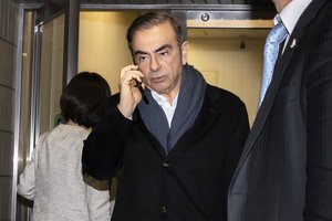 Nissan said to have paid Stanford tuition for Ghosn's children