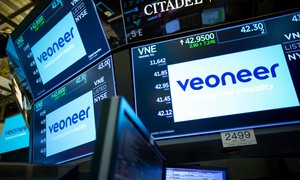 Veoneer to raise cash as driverless car progress slows