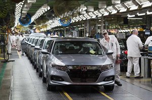 Honda profit slides on foreign exchange, Europe, incentives