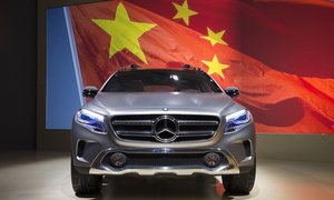 China's BAIC seeks to buy 5% Daimler stake, report says